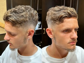 レオヘアワークス(LEO HAIR WORKS)の写真/頭皮ケアで男を更に上げる！土台からしっかり整えることで、健やかな髪の毛を育てます◎