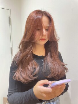 バイオレット ナゴヤ(Violet Nagoya) レイヤーカット オレンジ 韓国風ヘア センター分け