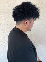 プリモ ココ 鍋島店(Primo coco.)&nbsp;ツイストスパイラルパーマ ツーブロック 黒髪 20代 刈り上げ