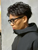 ニアウ 新宿(Niau)&nbsp;MEN’S/リバースセンターパート/ニュアンスパーマ/新宿