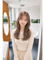 ビーアップヘアー(be:up hair) 大人っぽく見えるアッシュベージュ×レイヤーロングブリーチ