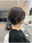 ショートボブ丸みショート白髪ぼかし