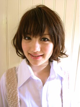 コクーン(Cocoon) 小顔になれるくしゅくしゅボブ☆