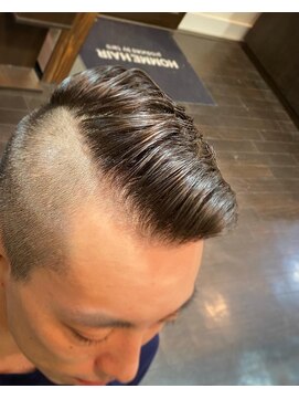 オムヘアーツー (HOMME HAIR 2) コテパーマ・アイロンパーマ・サイドパートモヒカン・Homme2櫻井