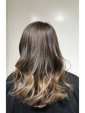 アズール 草加(azule) グラデーションカラー／ペールベージュ