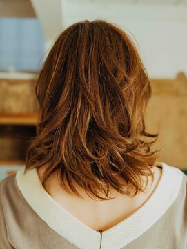 ヌル いわき(neul) 外ハネ★ミディ【いわき】