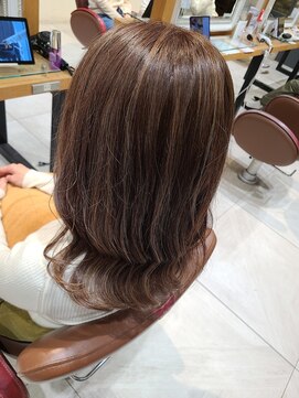 ネオリーブルカ 御茶ノ水店(Neolive Luca) 白髪染めの頻度を少なくしたい方は"白髪ボカシハイライトカラー"