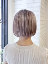 エニィ 池袋西口(Any) トリプルカラー ホワイトピンク ぷっつんボブ w002