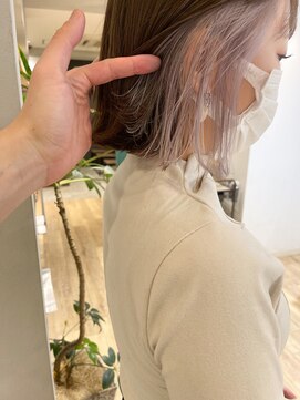 エミス バイ メルト 吉祥寺(emis by melt) 【堀惠】インナーカラーイヤリングカラーラベンダー外ハネ吉祥寺