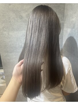 キャラ シャローネ 池袋(Chara Chalone) 秋におすすめなミルクグレージュ/アルティストカラー【れいな】