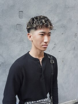 メンズグルーミングナンバーナイン(MEN'S GROOMING NUMBER NINE) メンズ/バーバー/メンズカット/フェード/ツイストスパイラル