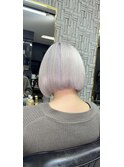 シルバーホワイト×ボブ