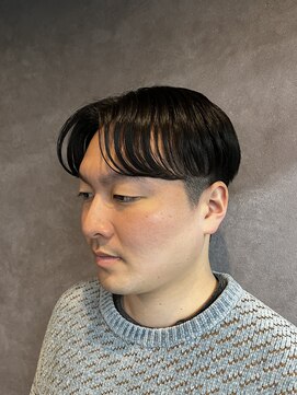 ベルーフ(BERUF) 落ち着いた雰囲気を出すセンターパート×ナチュラルセット！！