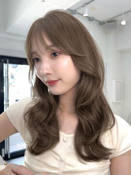 オニキス(ONYX) T62ハッシュカット韓国ヘアーブリーチなしミルクティー表参道