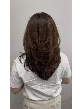 プラチナ(PLATINA) ハイレイヤーレイヤーカットブリーチ無しカラー顔周り韓国