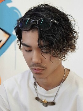 ビカム 名駅(become) 【メンズミディアム】ロングサーフカール刈り上げマンバン名古屋