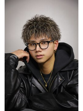 ゴールド 大阪 梅田店(GOALD) ツイストスパイラルダウンバングショート