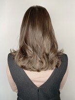 クィーンズガーデンバイケーツーギンザ(QUEEN’S GARDEN by K two GINZA)&nbsp;シルクレイヤーカット*グレージュ*白髪染め*髪質改善*バイカルテ