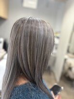 ケイ美容室&nbsp;シアーグレージュストレート