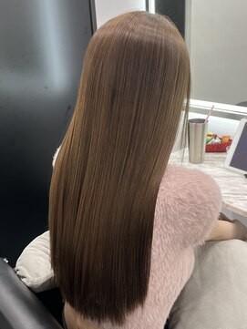 ピリオド 赤坂(Period.) ロングヘアー艶感ベージュカラー縮毛矯正髪質改善　赤坂見附