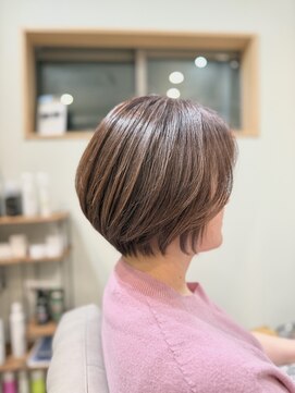 エオン(eon) 大人ボブ【eon】ミセス、大人女性、白髪、マイナス6歳ヘア