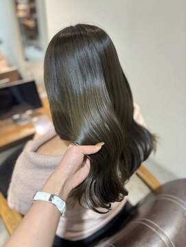 アールサロン 名駅(Rr SALON) オリーブカラー