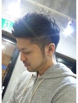 ココロコ(COCO LOCO) 熊本　COCO LOCO　髭に自然につながる２ブロック～もみあげ