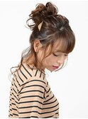 上品リラクシーなメッシーバンアレンジ【EARTHうるま】