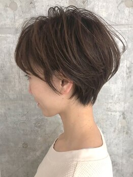 ベロ(bello)の写真/ショートヘアのオーダー殺到中のbello＊横顔から後姿まで360°美しいシルエットを叶えます。