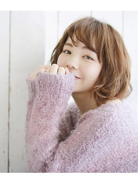 ミラー プラス エヌ(MIRROR+n) 20代30代40代　小顔な冬ボブ【宝塚】