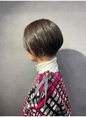 ショートボブ