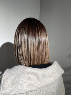 アローズ 久留米店(arose) 20代30代40代イヤリングカラー×ナチュラル×小顔×切りっぱなし