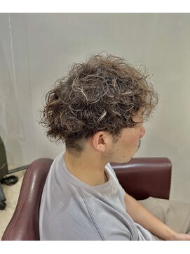 アート(art) 強めスパイラルパーマ