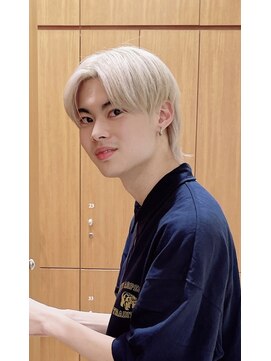 ピークアブー アヴェダ アトレ恵比寿(PEEK-A-BOO AVEDA) ハイトーンウルフ