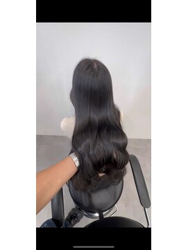 イオエ 岡本(ioe) レイヤーロング/ブリーチなしダブルカラー/髪質改善/神戸