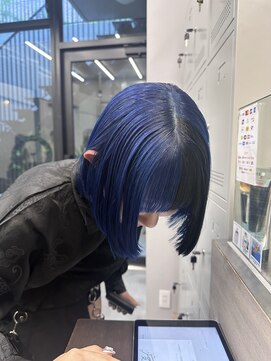 ヴァーディ オモテサンドウ(Vardy omotesando) デザインカラー　ブルーカラー