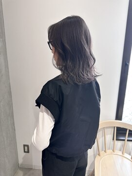 ヨーク(YOKE) YOKE 切りっぱなしボブ結べるボブ外ハネボブアッシュグレージュ