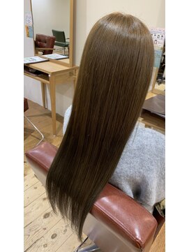 美容室 アイディー i-dee スモーキーベージュカラー