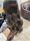 アッシュグレージュ