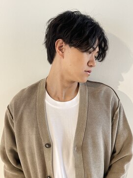 オスマン 御茶ノ水神保町店(Osmann) フェザーパーマグレーブルーカラー刈り上げショートバング