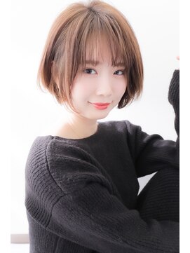 ミルラ(MILURA.) 大人可愛い！しっとりツヤ質感のふんわりショート