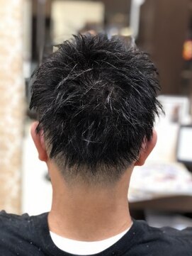 クアトロ 小山店(QUATRO) スパイキーツーブロック