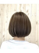 フラット(flat)&nbsp;【　アッシュベージュ　】×【　ハイライト　】