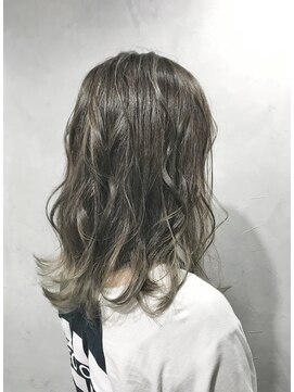 ヘアーワークス ヘルム 渋谷店(HAIR WORKS HELM) ハイライト＋イルミナカラー☆