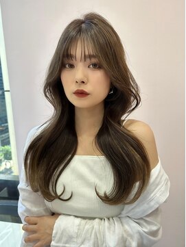 ボタン シブヤ(VOTAN SHIBUYA) 韓国ヘア/くびれヘア/前髪あり/顔まわりカット/グレージュカラー