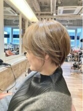 クロワ(croix) 大人かわいいアッシュカラー