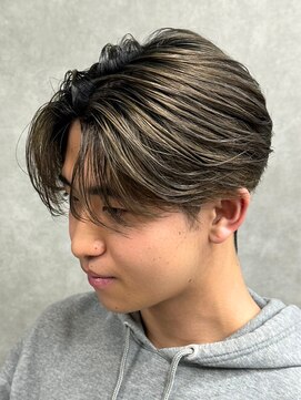 エルマーク 心斎橋(L-MARK) センターパートニュアンスパーマ韓国カルマパーマコンマヘア