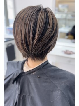 シャルティア(SHALLTIA) ショートバレイヤージュ【山口市美容室】