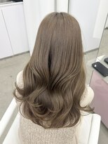 エヌアイ オモテサンドウ(ni omotesando)&nbsp;ブリーチなしで叶う/明るめベージュ