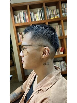 ビハインドザカーテン(BEHIND THE CURTAIN) メンズフェード×メンテナンスカット